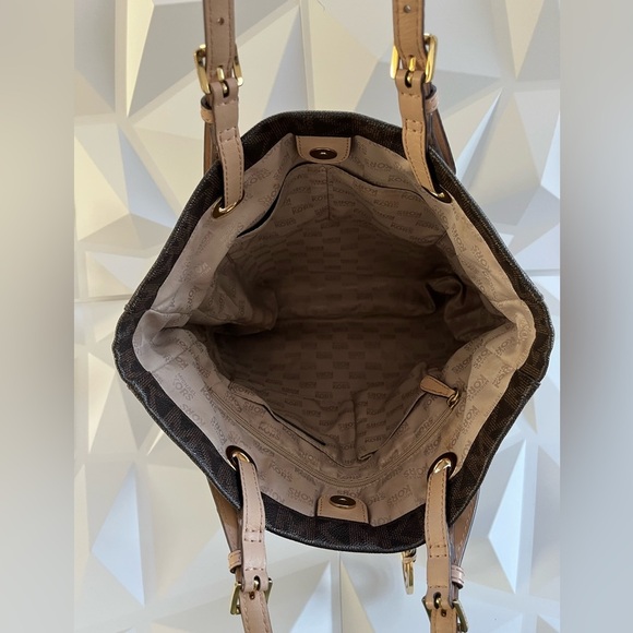 Michael Kors Signature Leather Jet Set Tote Brown Shoulder Bag - Picture 7 of 16